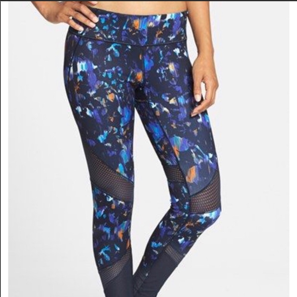 Zella Out of abounds Leggings